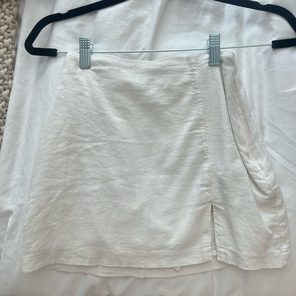 Elegant Cream Mini Skirt